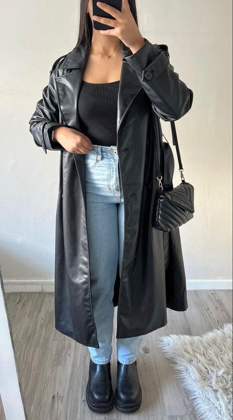 Coco Jojo, Summer/fall Outfits, Zara Drip, Outing Outfit, Models Off Duty Style, Outfit Zara, Trench Coat Outfit, Mode Zara, Goals Motivation