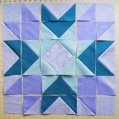 Exploding Star Quilt Block Tutorial & Pattern Exploding Star, Star Quilt Pattern, Star Quilt Blocks, Quilt Block Tutorial, Star Quilt Patterns, Star Blocks, Quilting Rulers, Half Square Triangles, Quilting Techniques