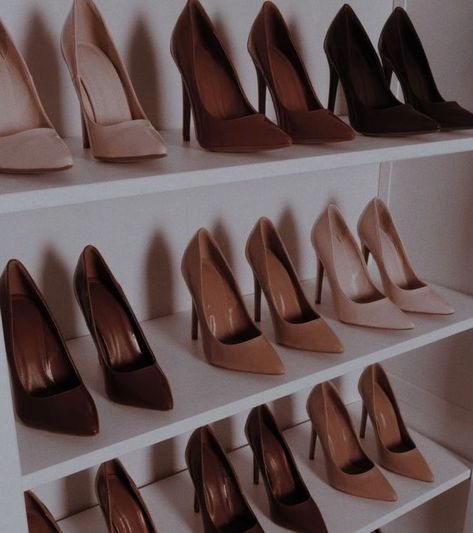 Aesthetic Heels, Dr Shoes, Shoes Heels Classy, Dc Villains, Heels Classy, Luxury Lifestyle Dreams, Fancy Shoes, Luxury Aesthetic, Hype Shoes