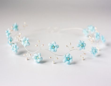 Tree Branch Wedding, Floral Hair Crown, Wedding Hairstyles With Crown, Crown Hair Accessories, Blue Flower Crown, Flower Crown Bride, Bridal Floral Crown, Rose Gold Tiara, Wedding Tree