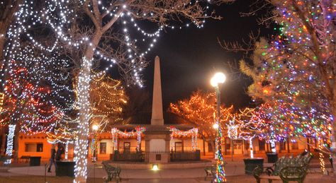 Tree Lighting Ceremony on the Plaza in Santa Fe New Mexico Christmas, Sante Fe New Mexico, Chimayo New Mexico, Mexico Christmas, Mexico Tourism, Fe Gifts, Santa Fe Plaza, Santa Fe Trail, Visit Santa