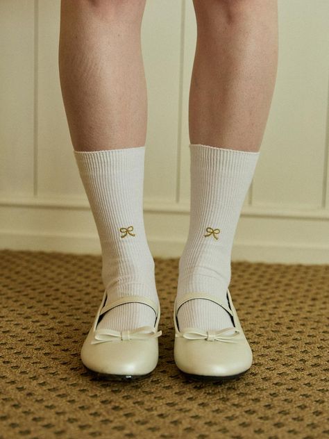 This is a brand that embodies the KITSCH&LOVELY mood with an EASY, COMFY, and CHIC design.- Ribbed socks with mini ribbon embroidery- Great to wear with casual, formal and lovely looks- Tight rib knitted socks- Comfortable to wear Socks Embroidery, Ribbon Socks, Aesthetic Socks, Sock Design, Ribbed Socks, Knitted Socks, Sporty And Rich, Athletic Socks, Designer Socks