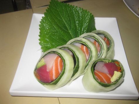 sushi without seaweed or rice Sushi Without Seaweed, Sushi Without Rice, Snack Sushi, Nori Rolls, Clean Lunches, Nom Nom Nom, Bariatric Recipes, How To Eat Better, Sushi Rolls