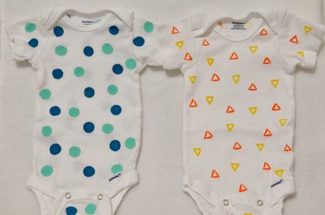 Painted Onesies Diy, Paint Onesies Diy, Painted Baby Onesies, Painting Baby Onesies Diy, Onesie Painting Ideas, Baby Onesies Diy, Onesie Diy, Baby Girl Nursery Diy, Trendy Baby Shoes