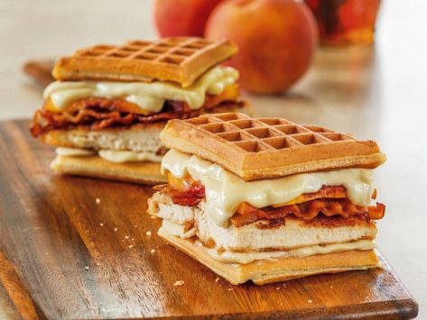 Mini Breakfast Food, Waffle Sandwiches, Mini Breakfast, Chicken Waffles, Grilled Cheese Recipes, Chicken And Waffles, Waffle Recipes, Breakfast Brunch Recipes, Beignets