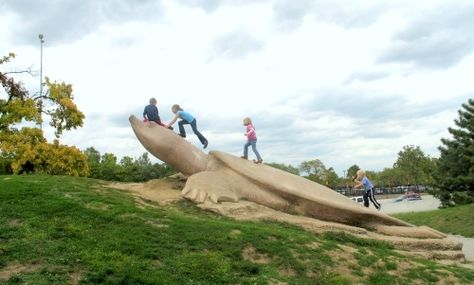 Turtle Playground in St. Louis (Forest Park) big turtle sculptures to climb and play on! Turtle Playground, Themed Playground, Turtle Garden, Big Turtle, Turtle Sculpture, Children's Garden, Sculpture Park, Forest Park, Master Plan