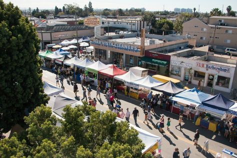 Your Definitive Guide to L.A. Farmers Markets, By Neighborhood La Farmers Market, Santa Monica Farmers Market, Los Angeles Food, Los Angeles Neighborhoods, Agricultural Land, Sprouts Farmers Market, Winter Photos, Farmers Markets, Los Angeles Area