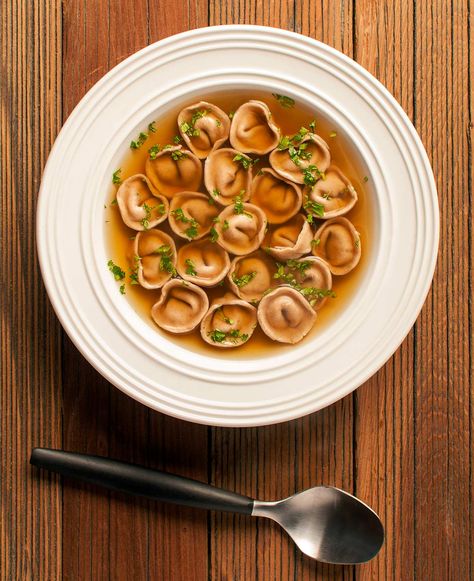 Duck Broth Recipe, Cappelletti Recipe, Duck Broth, Goose Recipes, Great British Food, Duck Soup, Stock Recipes, Pasta Making, Food Addict