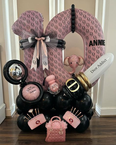 Makeup Balloons, Hair Salon Decor, Spa Birthday, Birthday Makeup, Dior Addict, Decorations Party, Number Balloons, Balloon Decorations Party, Salon Decor