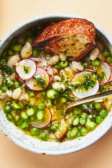 Spring Soup Recipes, Spring Soups, Springtime Recipes, Spring Recipes Dinner, Spring Salad Recipes, Spring Dishes, Seasonal Vegetables, Radish Recipes, Spring Dinner