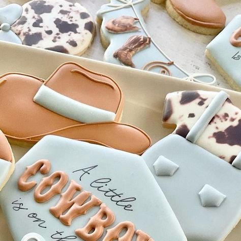 A Little Cowboy Is On His Way Cookies, Cowboy Baby Shower Cookies, Western Baby Shower Cookies, Cowboy Cookies, Little Hat, Cowboy Baby Shower, Hat Cookies, Western Babies, Little Cowboy