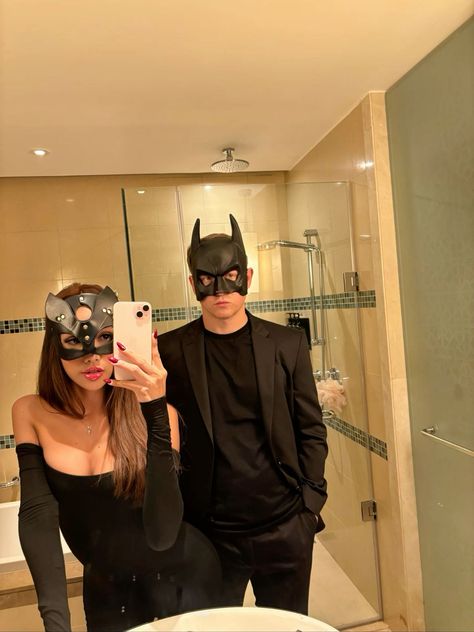 Batman Cat Woman Halloween Costume, Batman Catwoman Halloween, Catwoman Couple Costume, Cat Women And Batman Couple Costume, Cat Woman And Batman Costume Couple, Batman And Catwoman Costume For Couples, Cat Women And Batman, Catwoman And Batman Costume, Cat Woman Costumes