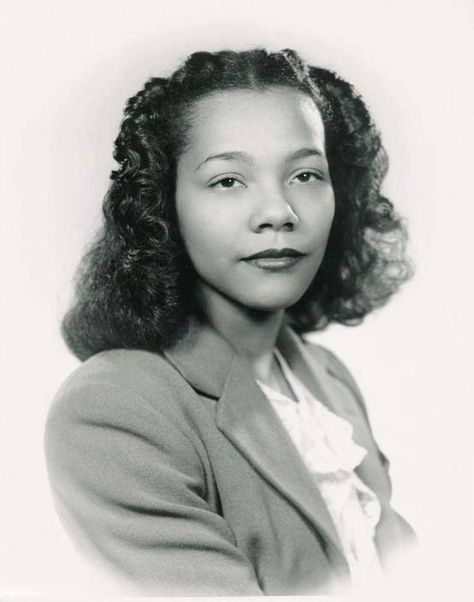 Young Coretta Scott before she became Coretta Scott King. Coretta Scott King, King Black, Vintage Black Glamour, Influential Women, Culture Club, Famous Black, Women Leaders, Great Women, African American History