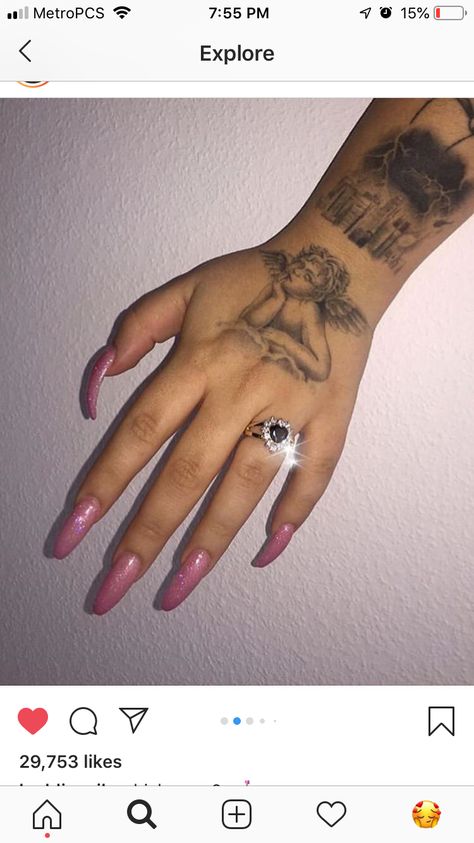 Tatuaje Hello Kitty, Acab Tattoo, M Tattoos, Inspiration Tattoos, Hand Tattoos For Women, Dope Tattoos For Women, Stylist Tattoos, Badass Tattoos, Girly Tattoos