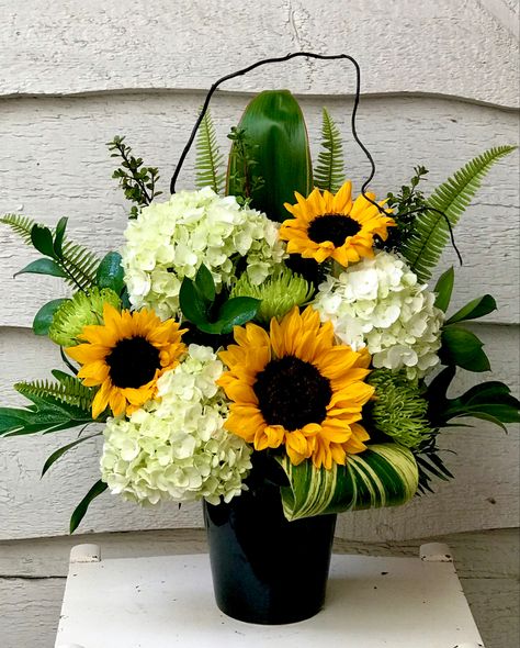 Diy Sunflower Arrangements, Small Flower Pot Arrangements, Hydrangea Sunflower Arrangement, Sunflower Arrangements Flowers, Sunflower And Hydrangea Arrangements, Sunflower Floral Design, Hydrangeas And Sunflowers, Sunflower Floral Arrangements Rustic, Fresh Hydrangea Arrangements