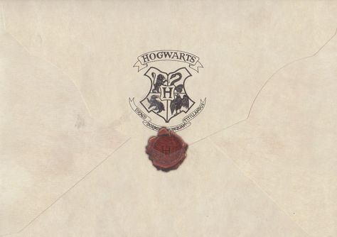 Hogwarts letter envelope (HP Film Wizardry extra) Hogwarts Letter Envelope, 4 Privet Drive, Envelope Tattoo, Harry Potter Hogwarts Letter, Cupboard Under The Stairs, Harry Potter Letter, Harry Potter Free, Hogwarts Acceptance Letter, Harry Potter Background