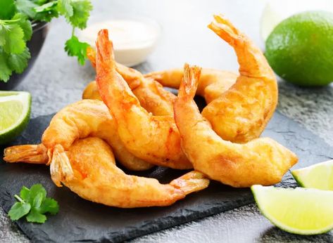 Two-Ingredient Beer-Battered Shrimp Recipe Battered Shrimp Recipes, Cinnamon Pancakes Recipe, Beer Battered Shrimp, Slow Cooker Oatmeal, Kfc Chicken Recipe, Grapefruit Recipes, Crispy Shrimp, Pizza Recipes Homemade, Nachos Recipe