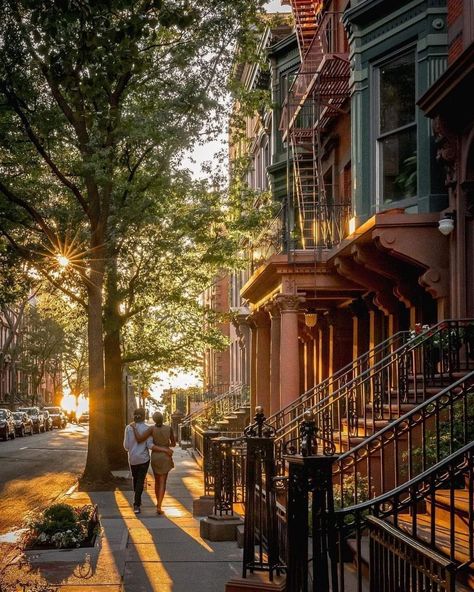 East Coast Aesthetic, Autumn In New York, Chrysler Building, Voyage Europe, I ❤ Ny, Brooklyn New York, City Aesthetic, Street Scenes, City Streets