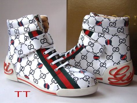 White Gucci boots Gucci Boots Mens, Black Gucci Shoes, Gents Shoes, Futuristic Shoes, Urban Shoes, Gucci Mens, Gucci Boots, Shoes Sneakers Jordans, Best Shoes For Men