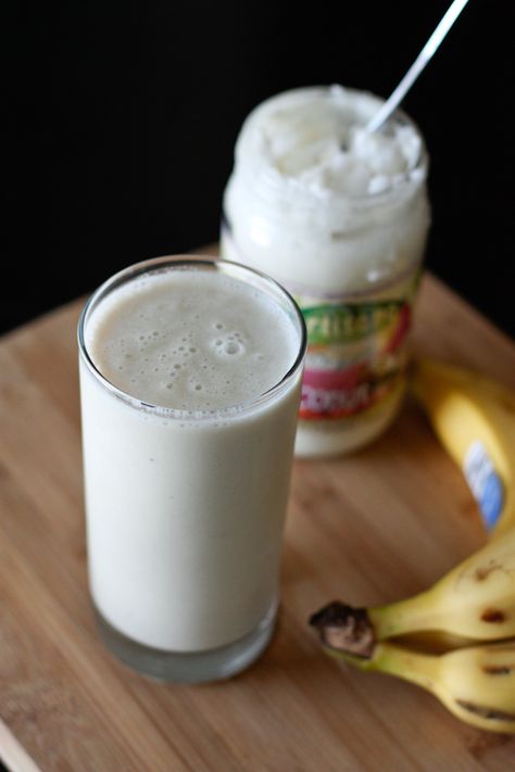 A light, refreshing and nutritious Banana and Coconut Butter smoothie - perfect for a post-workout or in between meal snack! Alc Drinks, Coconut Smoothie, Vanilla Almond Milk, Coconut Butter, Healthy Smoothie, Smoothie Shakes, Yummy Smoothies, Smoothie Drinks, Frappe