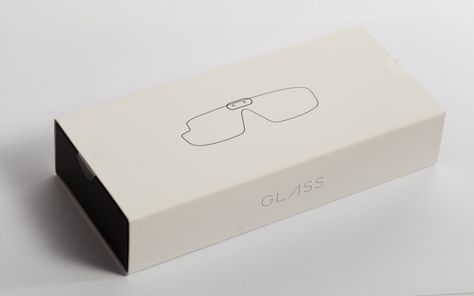 Google Glass Packaging by Google Inc. Eyewear Packaging Design, Glasses Box Design, Glasses Branding, Glasses Packaging, Eyewear Packaging, Google Glasses, Sunglasses Packaging, Eye Vision, Mirror Photography