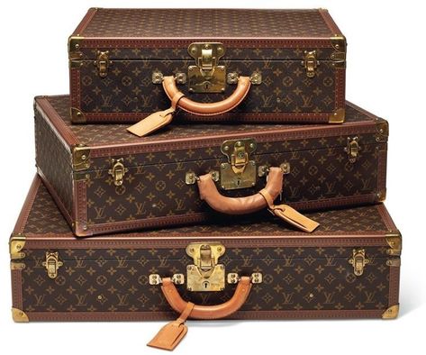 Louise Vuitton Bag, Lv Suitcase, Louis Vuitton Luggage Set, Sheikha Mahra, Lv Luggage, Louis Vuitton Suitcase, Louise Vuitton, Louis Vuitton Luggage, Cute Luggage