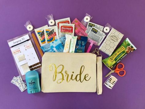 Bridesmaid Getting Ready Bag, Bridesmaids Bags Day Of Wedding, Bridesmaid Bags What To Put In, Bridesmaid Emergency Kit Diy, Maid Of Honor Kit Wedding Day, Bridesmaid Goodie Bags, Cheap Personalized Bags For Bridesmaid Gift, Wedding Planner Emergency Kit Bag, Survival Kit Wedding