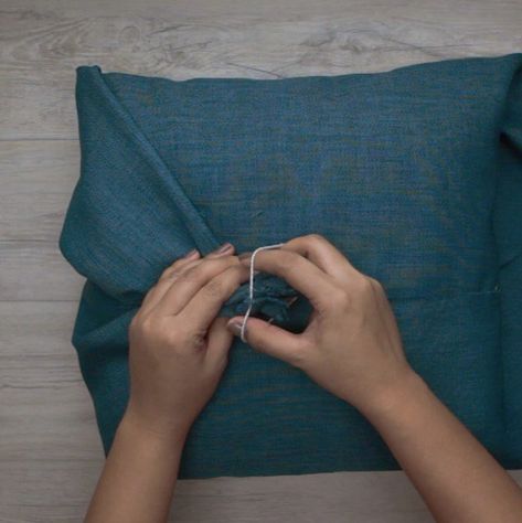 How to Make These DIY No-Sew Pillow Covers