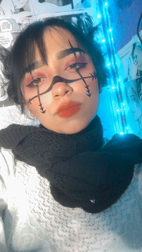 Choso Inspired Outfit, Face Markings Makeup, Jjk Makeup, Aesthetic Face Paint, Anime Makeup Tutorial, Anime Inspired Makeup, Makeup Anime, Cosplay Makeup Tutorial, Halloween 23