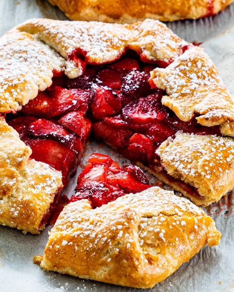 Strawberry Galette Galette Recipe Desserts, Fruit Galette Recipe, Strawberry Galette, No Yeast Dinner Rolls, Chicken Pie Recipe, Thanksgiving Appetizer, Jo Cooks, Galette Recipe, Appetizer Ideas