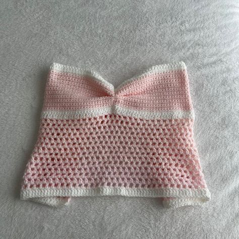 Crochet Top And Skirt Outfit, White And Pink Crochet Top, Crochet Coquette Top, Coquette Crochet Top, Crochet Babydoll Top, Crocheting Tutorials, Pink And White Crochet, Crochet Room, Crochet Coquette