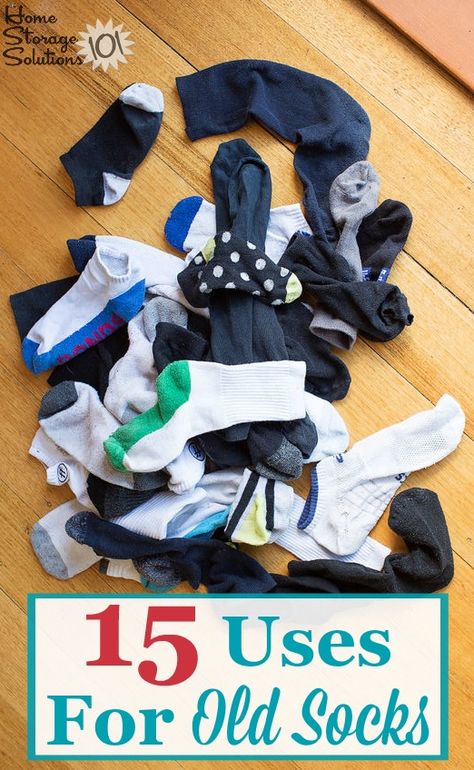 Here are 15 uses for old socks that can help you reuse and repurpose them once they've become worn out, or you've lost the mate, when decluttering them from your sock drawer {on Home Storage Solutions 101} Old Socks Ideas, Sock Drawer Organization, Socks Ideas, Reuse Recycle Repurpose, Diy Recycled Projects, Bathroom Crafts, Sock Storage, Diy Socks, Sock Crafts