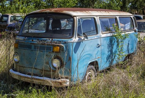 https://flic.kr/p/G61Uqm | The Old Abandoned VW Bus | The old VW Micro bus abandoned in a field in Oklahoma. Eating Bugs, Old Van, Vans Aesthetic, Abandoned Vehicles, Retro Auto, Blue Bus, Junk Yard, T Bucket, Mini Bus