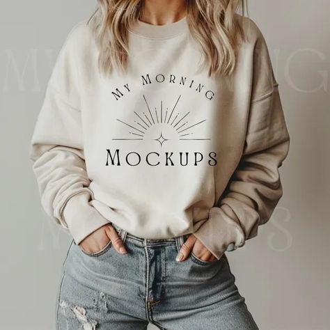 MyMorningMockups - Etsy Ni Logo, Crewneck Aesthetic, Beige Sweatshirt, Christmas Mockup, Sweatshirt Mockup, Christmas Collection, Design Software, Software Design, Mock Up