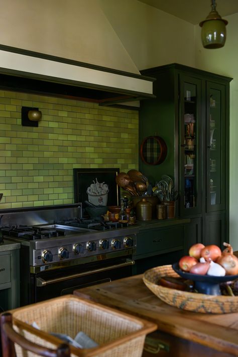 Studio AHEAD Journal — Alice Waters and Fanny Singer: Northern California... Alice Waters Kitchen, Alice Waters, Poverty And Hunger, Seasonal Ingredients, English House, Mortar And Pestle, Ceramic Plates, Northern California, Kitchen Remodel