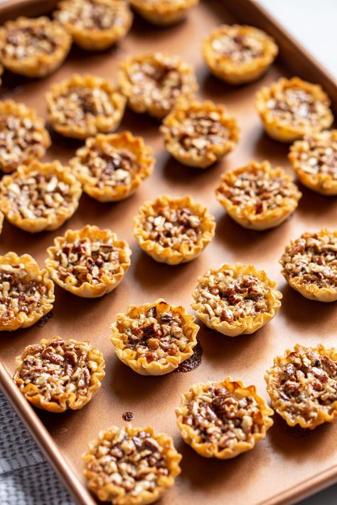 Thanksgiving Dessert Bites, Individual Pecan Pies, Mini Thanksgiving Desserts, Pecan Tarts Mini, Pecan Pie Tarts, Pecan Bites, Pecan Pie Bites, Mini Pecan Pies, Tin Recipes