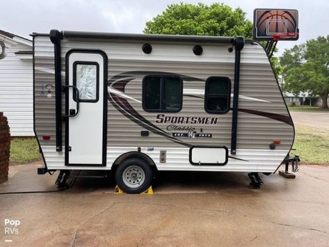 Used Campers For Sale, Rv Campers For Sale, Vintage Campers For Sale, Used Campers For Sale Near Me, Refrigerator Sizes, Destination Rv Trailers, Geo Pro Travel Trailer, Forest River Salem Travel Trailer, Bench Seating Kitchen