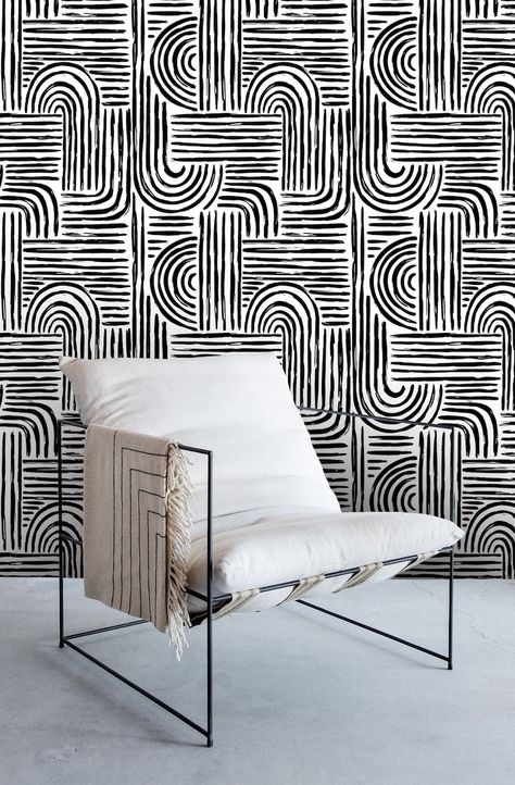 Modern African Decor, Geometric Peel And Stick Wallpaper, Renters Wallpaper, Wallpaper Black And White, Funky Wallpaper, Wallpaper Paint, Wallpaper Boho, Temporary Wallpaper, Paint Strokes