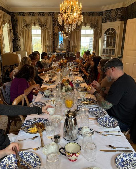 Nothing brings people together like a long, cozy family-style brunch at Tacaro Estate 🍽️✨ #BrunchAtTacaro #FamilyStyle #GatherAndSavor Family Breakfast Table, Family Compound, Family Brunch, Parties Ideas, Family Breakfast, People Together, Breakfast Buffet, Breakfast Table, Bed And Breakfast