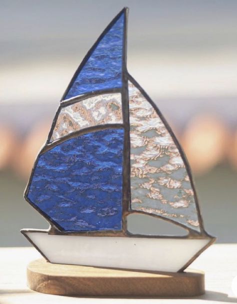 Stained Glass Sailboat, Stained Glass Kits, Glass Boat, L'art Du Vitrail, Glass Art Pictures, Fused Glass Artwork, Glass Window Art, Stained Glass Birds, Making Stained Glass