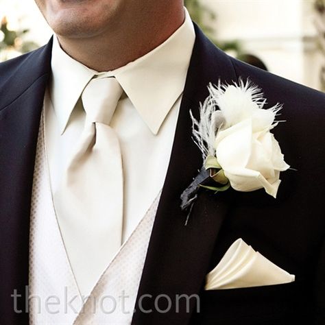 To complement Ashley’s bouquet, Jaime had a single ostrich feather woven into his boutonniere. Feather Boutonniere, Grooms Party, Groomsmen Boutonniere, Great Gatsby Wedding, Royal Blue Wedding, Feather Wedding, Groom Boutonniere, Wedding Groomsmen, Gatsby Wedding