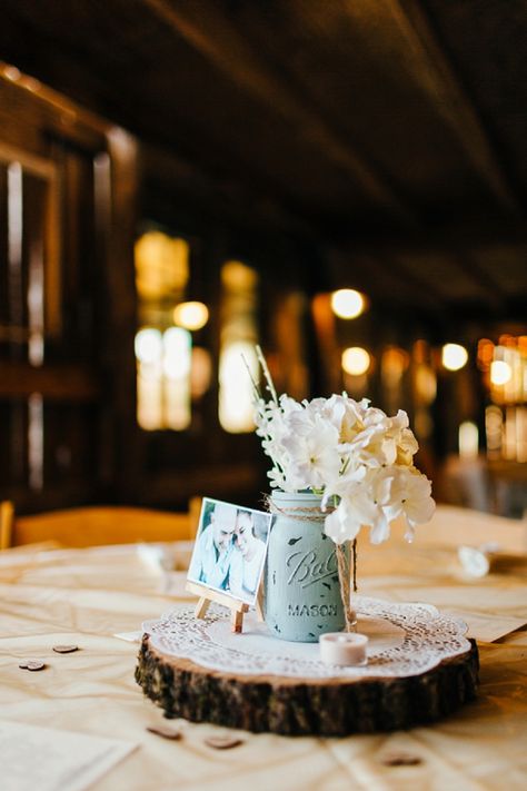 In love with the rustic wooden and mason jar table centerpieces at this stunning rustic wedding! Chattanooga Wedding, Unique Wedding Flowers, Rustic Wedding Centerpieces, Mason Jar Centerpieces, Wedding Centerpieces Diy, Flower Centerpieces Wedding, Diy Centerpieces, Rustic Chic Wedding, Western Wedding