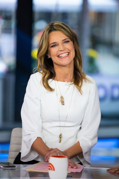 Savannah Guthrie Hair, Savannah Guthrie Outfits, Pretty Celebs, Keto Diet Results, Diet Results, Savannah Guthrie, Keto Diet Benefits, Antler Art, Blonde Hair Shades