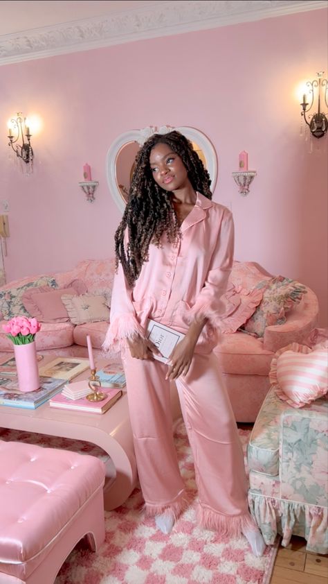 Black Femininity Pink, Black Feminity, Pajamas Ideas, Ingenue Essence, 50 Shades Of Pink, Extreme Beauty, Hyper Feminine, Pink Nightgown, Pink Passion