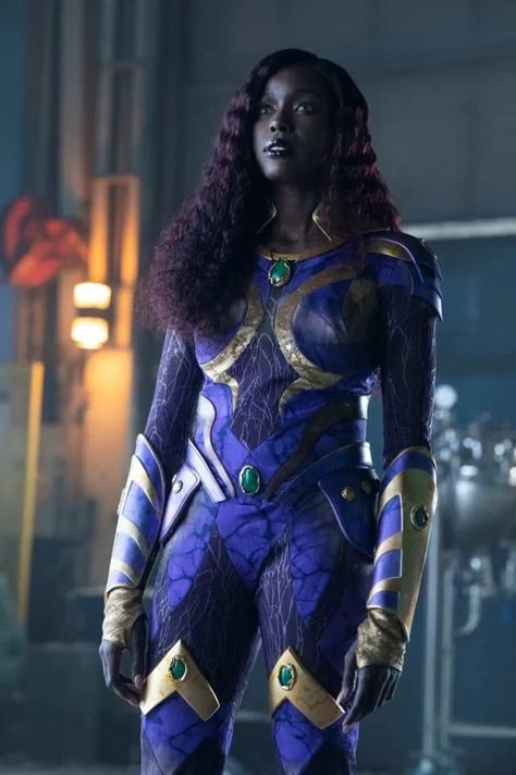 Titans (2018) Star Fire Titans, Fire Cosplay, Starfire Titans, Star Fire Cosplay, Kory Anders, Starfire Dc, Anna Diop, Teen Titans Love, Dc Titans