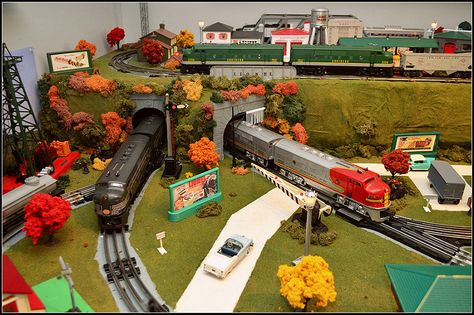 Lionel Dealer Display Layouts, Factory Layouts and Postwar Layouts Lionel Trains For Sale, Factory Layout, Lionel Trains Layout, Model Train Display, Lionel Train Sets, Train Display, Train Tunnel, Csx Trains, Trains For Sale