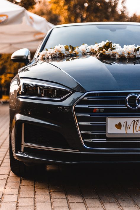 Black Wedding Cars Luxury, Audi Wedding Car, Audi Motor, Wedding Car Deco, Audi Accessories, Audi S5 Sportback, Bridal Car, Wedding Car Hire, Wedding Car Decorations