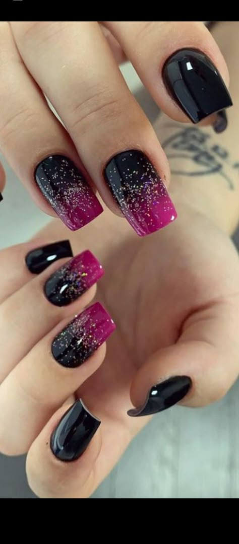 Manicure Short, Winter Manicure, Hacks Beauty, Fancy Nails Designs, Makeup Hacks, Short Acrylic Nails Designs, Nail Designs Glitter, New Year's Nails, Dipped Nails