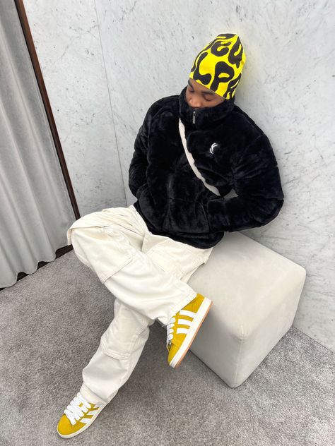 Von Dutch Hat Outfit Men, Yellow Beanie Outfit Men, Beanie Outfit Men Street Styles, Adidas Campus 00s Outfit Men, Beanie Outfit Men, Beanie Streetwear, Streetwear Outfit Men, College Street Style, Yellow Streetwear