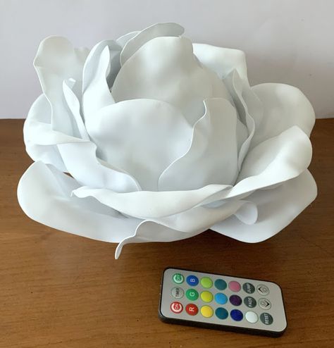 foam flower light -Crafting, DIY, Projects, Decorating How To Make Foam Flowers Diy, Craft Foam Projects, Foam Flowers Diy, How To Make Foam, 3d Crafts, Foam Sheet Crafts, Foam Flower, Lamp Diy, Flower Lamp